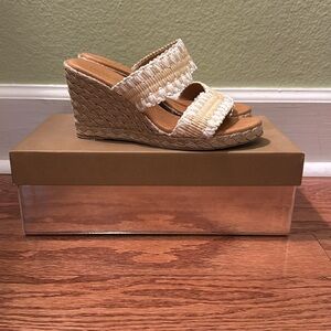 Andre Assous Beige and Cream Raffia Sandals